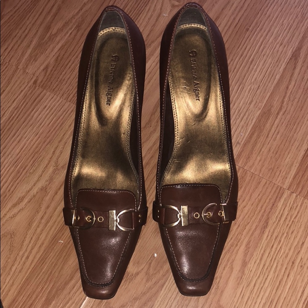 Etienne aigner brown heels